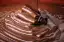 Sonhar com chocolate, tomar em sonhos significa saúde. Fazê-lo ou dá-lo a alguém, amizade. Ver muito chocolate exposto, abundância. Comprá-lo ou vendê-lo, lucros.