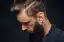 Sonhar com barba, se um homem sonha que tem barba crescida significa desejo de isolamento.